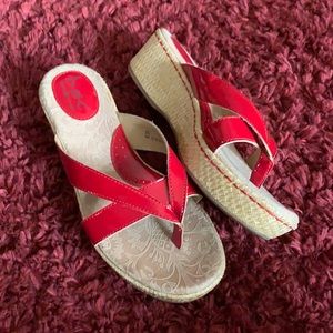 BOC Born Concept Red Wedge Thong Sandals size 8